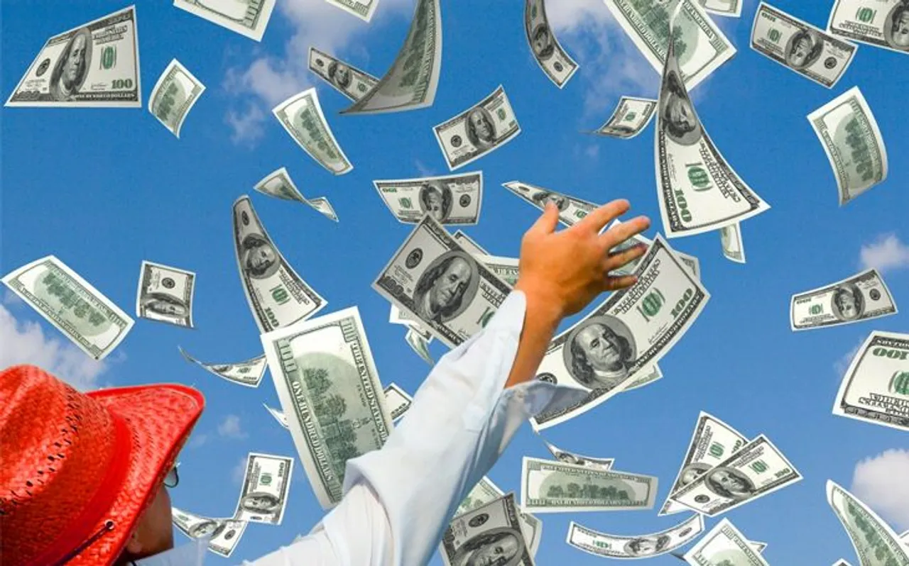 पत्नी बन जाएगी करोड़पति (Crorepati), सिर्फ इन योजनाओं में पैसा लगाकर तो देखें