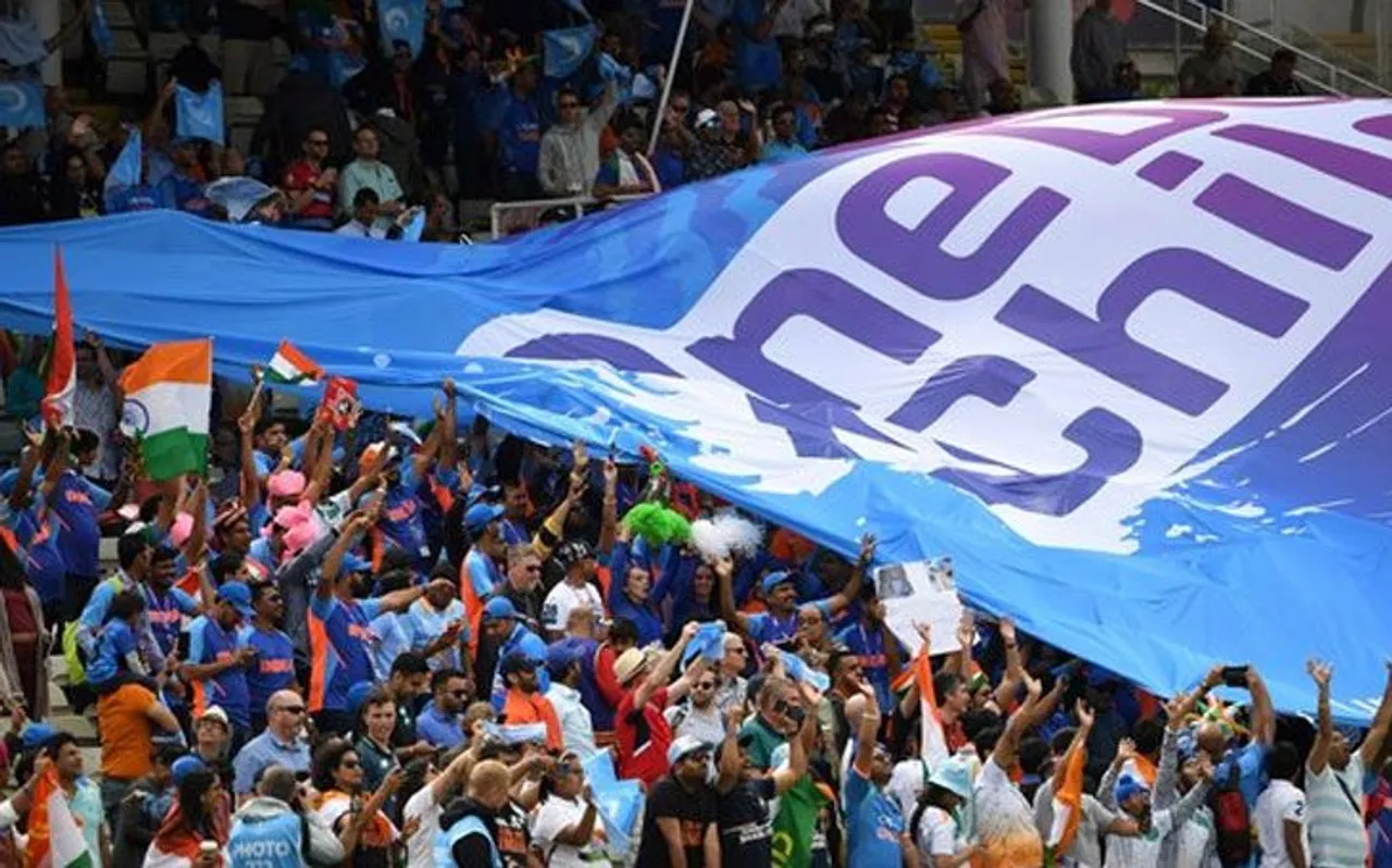 World Cup: भारत-इंग्लैंड मैच में 'वन डे फॉर चिल्ड्रन कैम्पेन' के लिए नीला हुआ एजबेस्टन