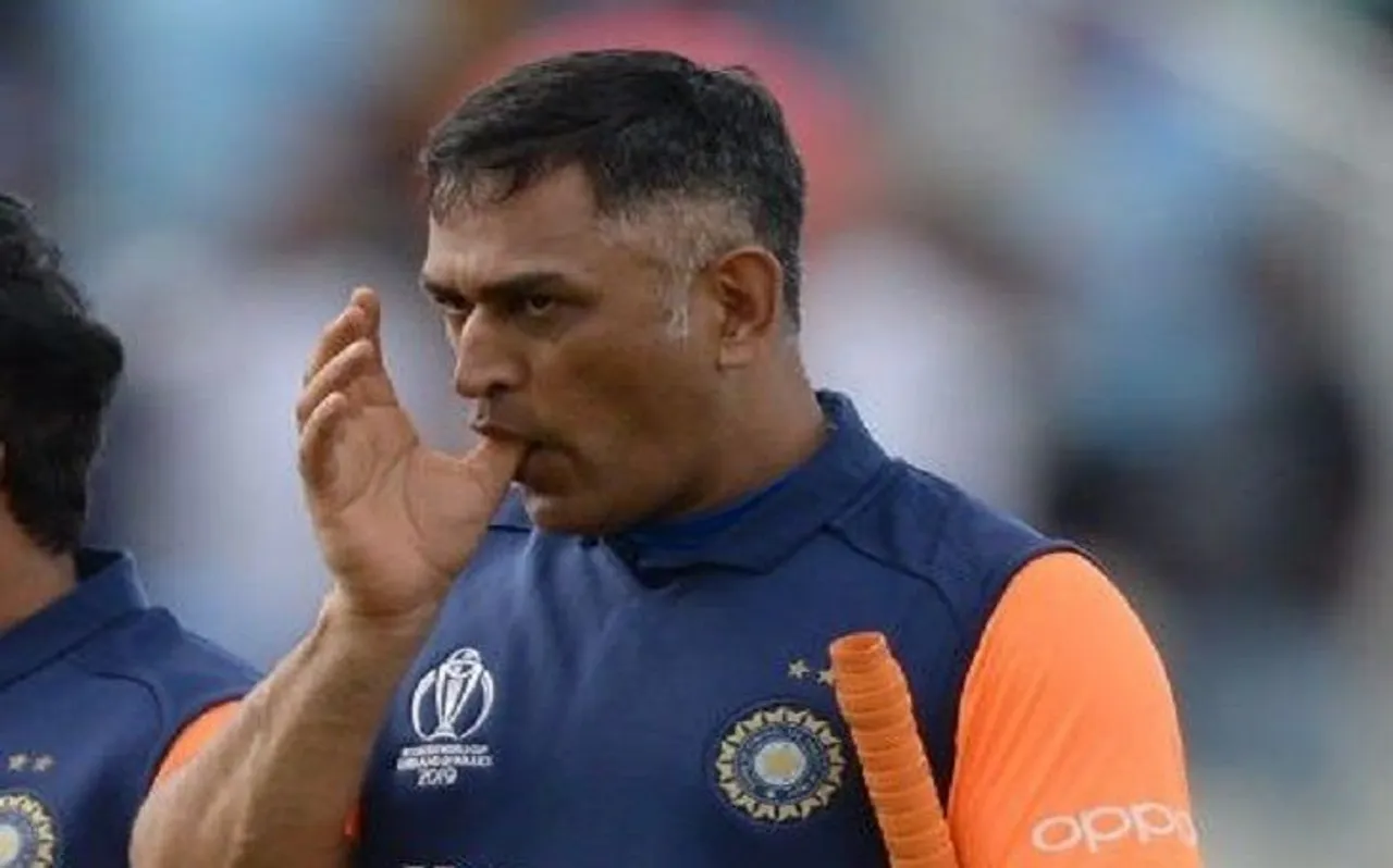World Cup: अंगूठे की चोट के बावजूद फुल फिट हैं धोनी, अधिकारी ने कहा- माही एक योद्धा हैं