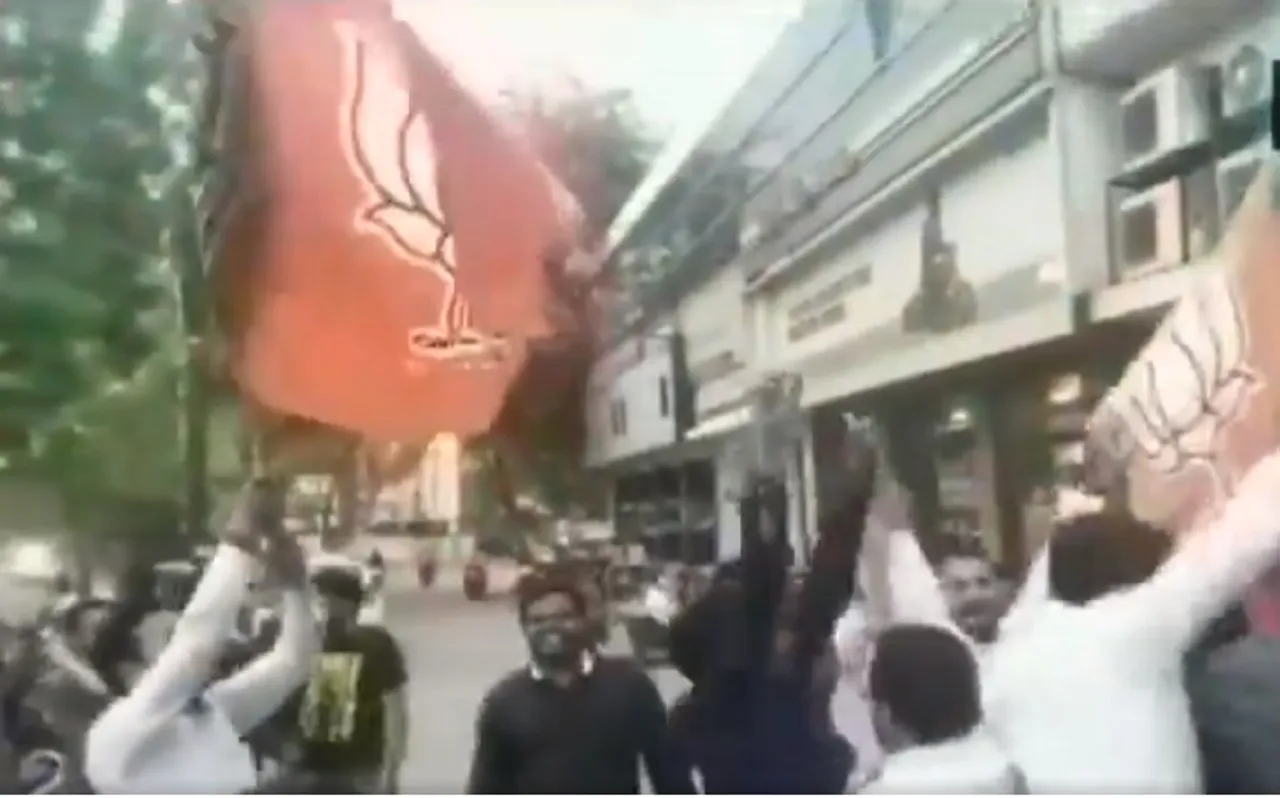 इंदौर बैट कांड: आकाश विजयवर्गीय के बाद अब इन नेताओं पर गिर सकती है गाज