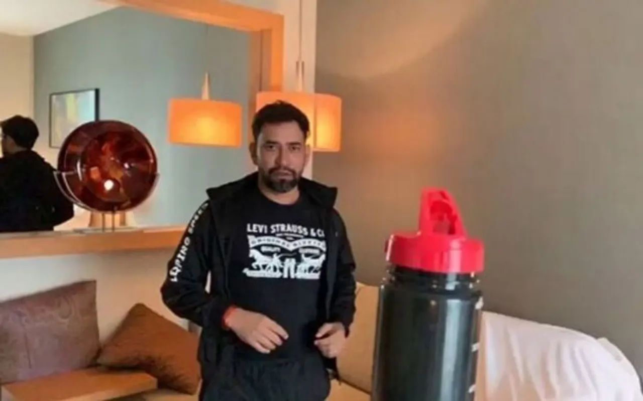 Video:अक्षय कुमार से इंस्पायर होकर निरहुआ ने भी पूरा किया #BottleCapChallenge