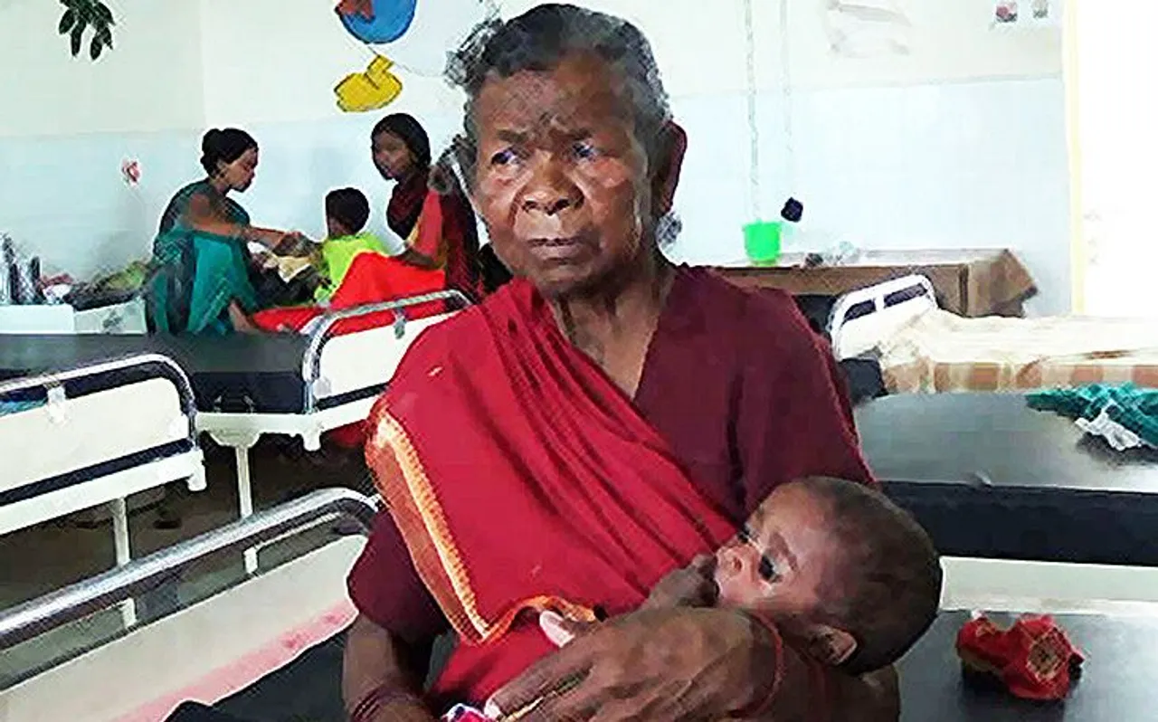 कुपोषित पोते के लिए दूध खरीदने की खातिर दादी ने बेच दी जमीन