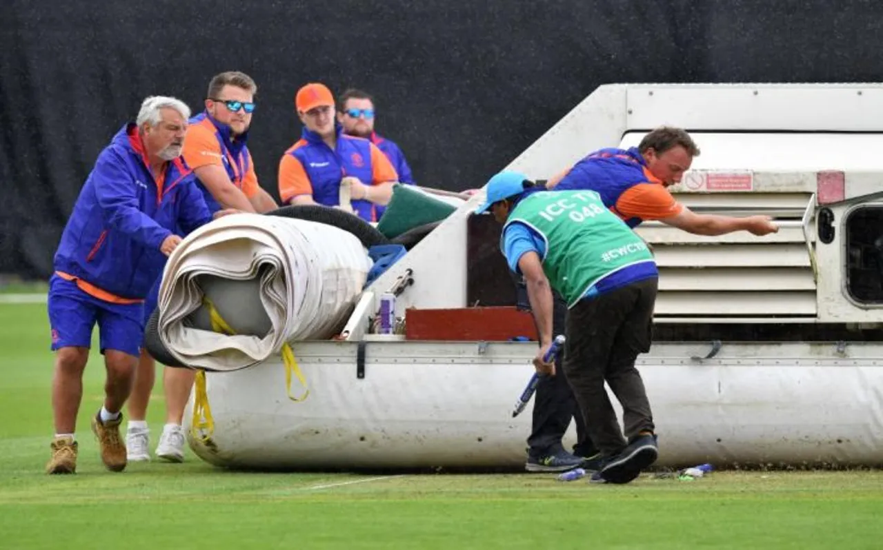 World Cup: मैनचेस्टर में भारी बारिश की आशंका, जानिए फाइनल में कैसे पहुंचेगी टीम इंडिया