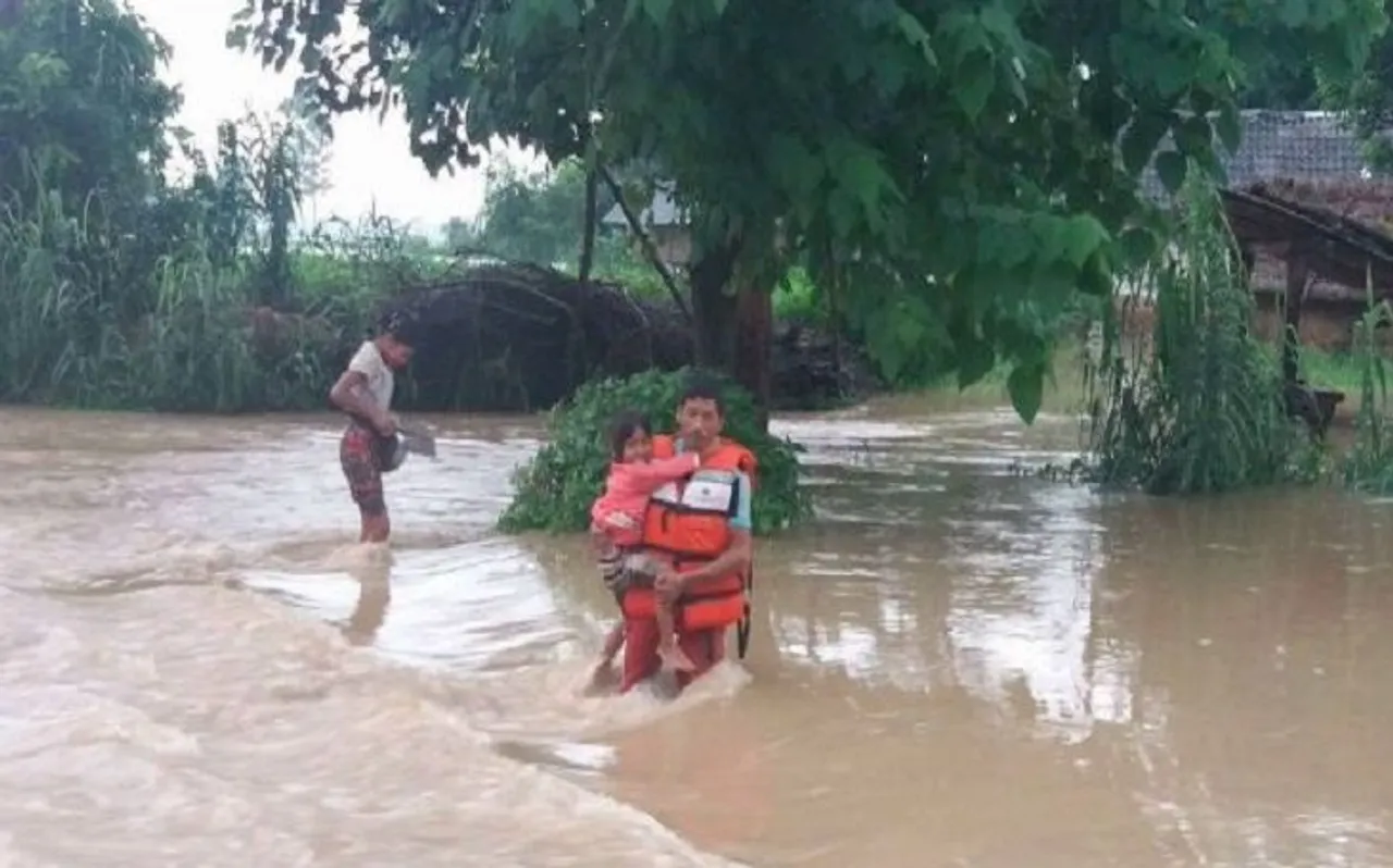 नेपाल में भारी बारिश और भूस्खलन से 17 लोगों की मौत, 1175 विस्थापित