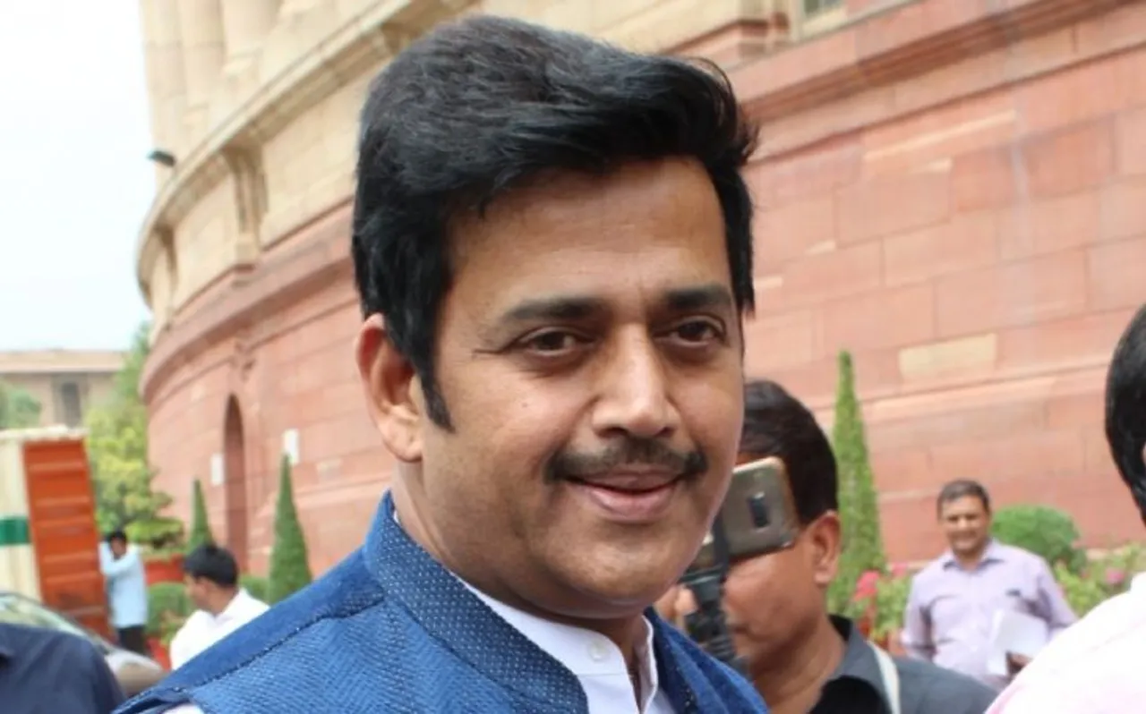 राहुल गांधी पर निशाना साधते हुए ये क्या बोल गए रविकिशन, आप भी जानिए...