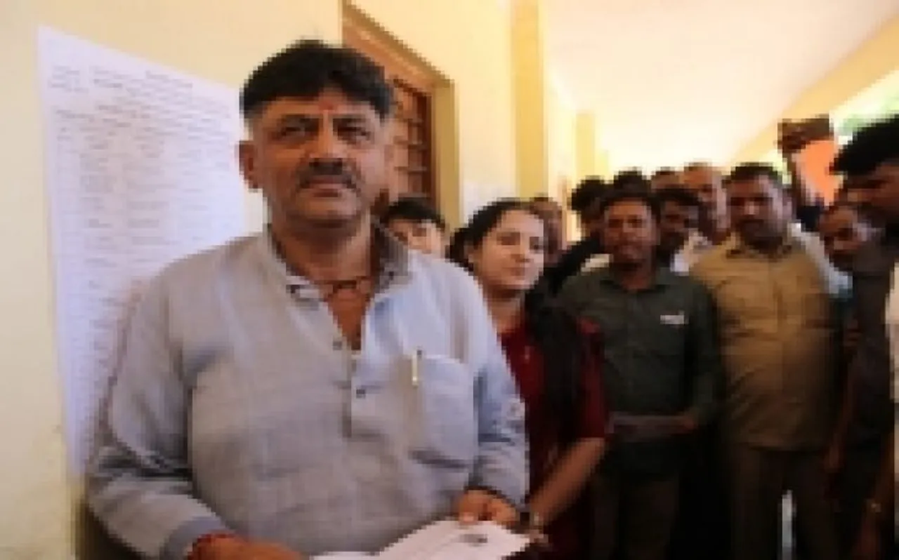 संकट में कर्नाटक सरकारः शिवकुमार ने बागी विधायकों की मांग पूरी करने के लिए रखीं ये शर्तें