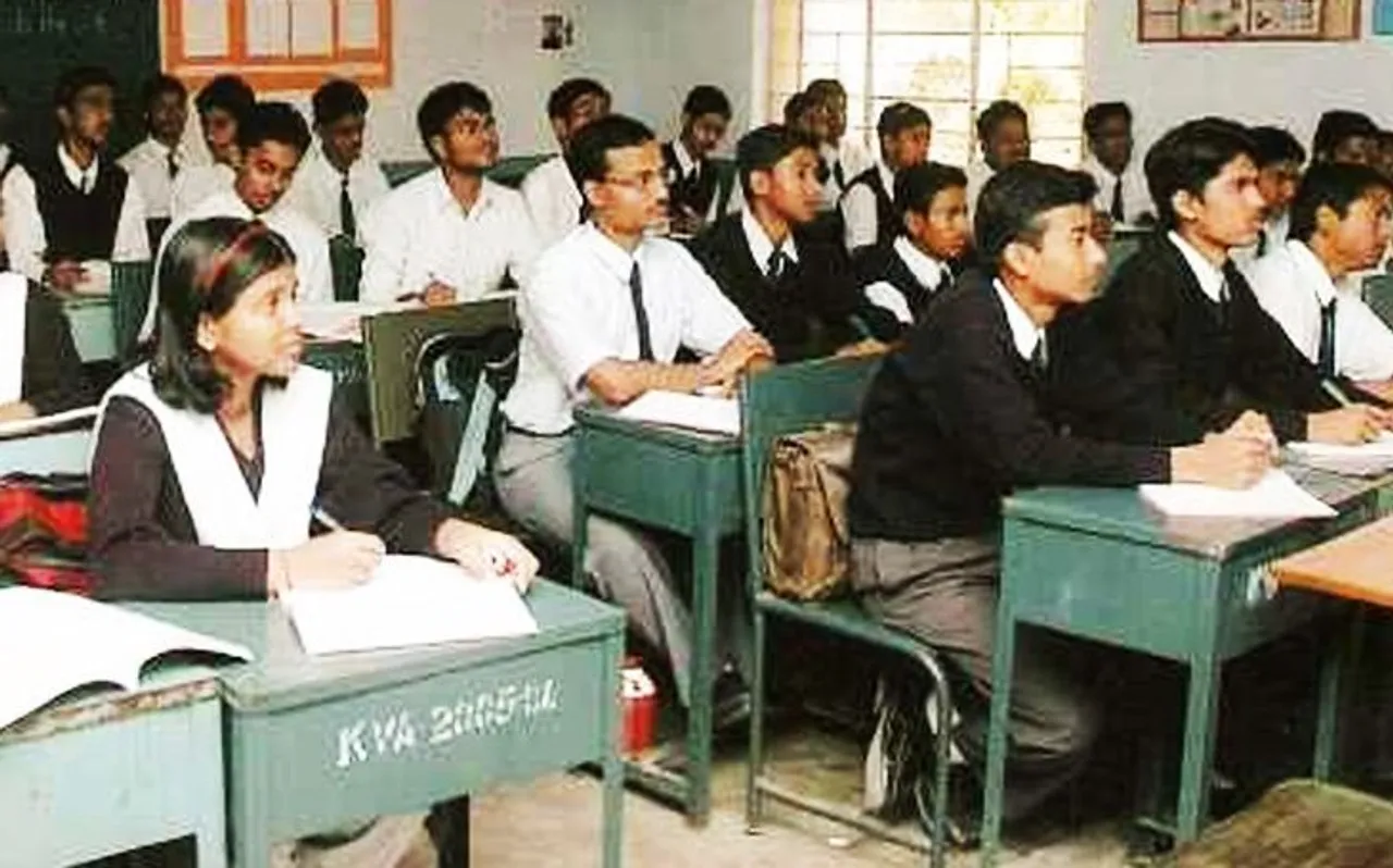 कैसे पढ़ेंगे बच्चे? जब दिल्ली के सरकारी स्कूलों में उर्दू शिक्षकों के 631 और पंजाबी के 716 पद खाली