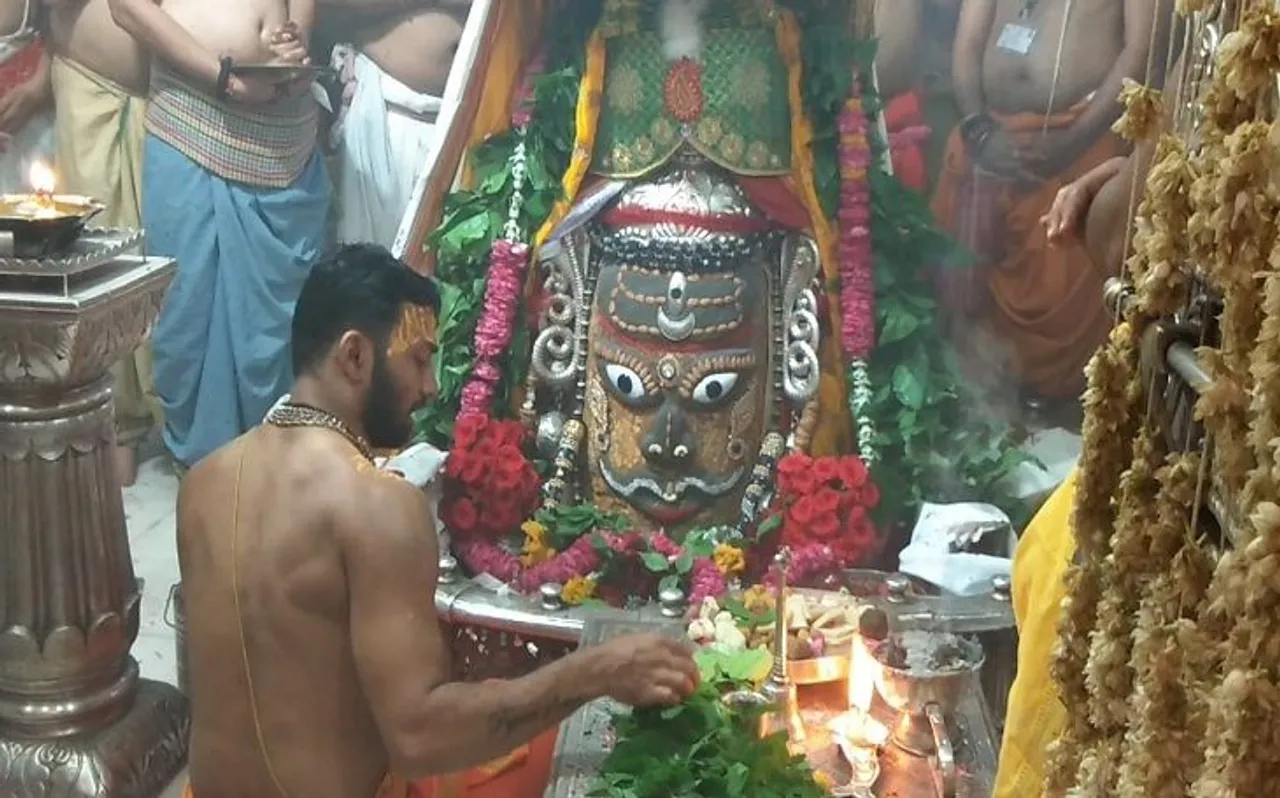 300 करोड़ की लागत से होगा बाबा महाकाल मंदिर का विकास और विस्तार, मंत्रियों की त्रिस्तरीय समिति गठित