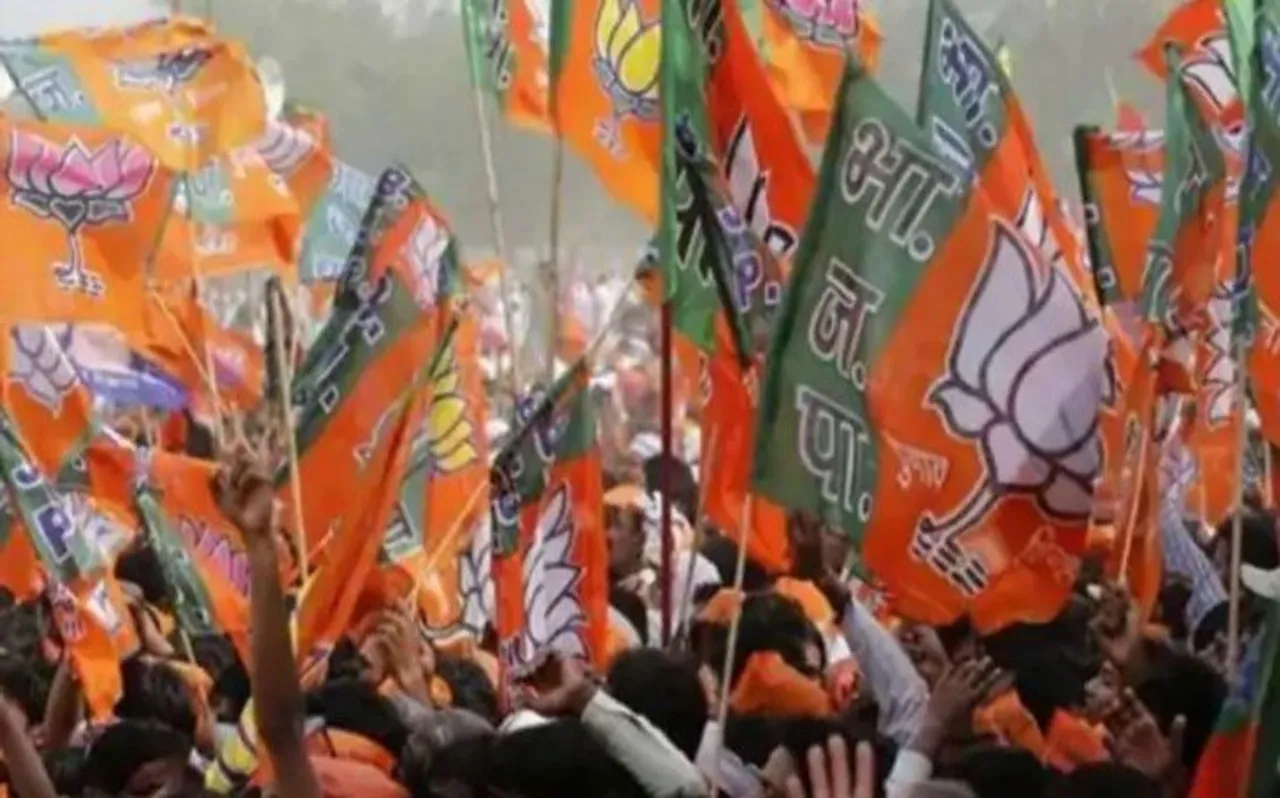 केरल में भी कर्नाटक जैसे हालात! 'कांग्रेस के कई सांसद और विधायक बीजेपी के संपर्क में'