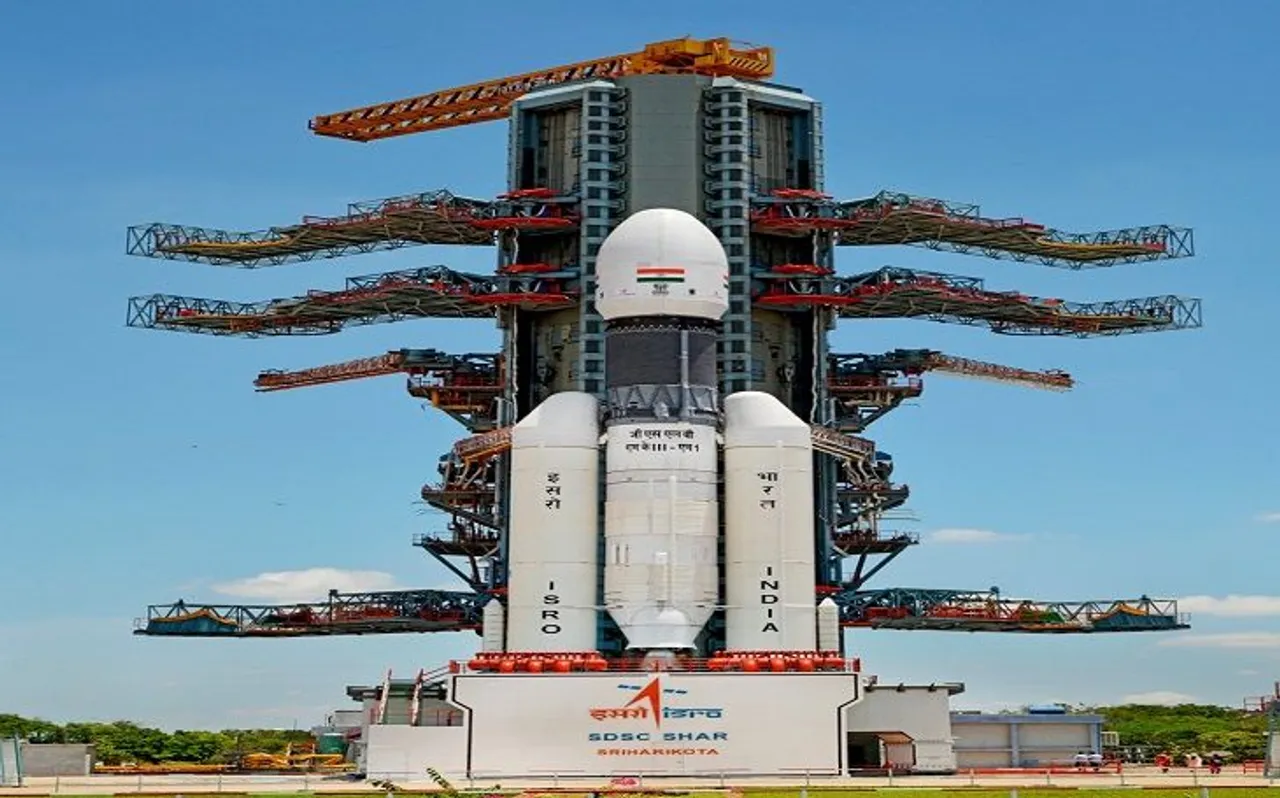 Chandrayaan 2: आज चांद की यात्रा पर निकलेगा भारत, इन Links पर देखें Live Streaming