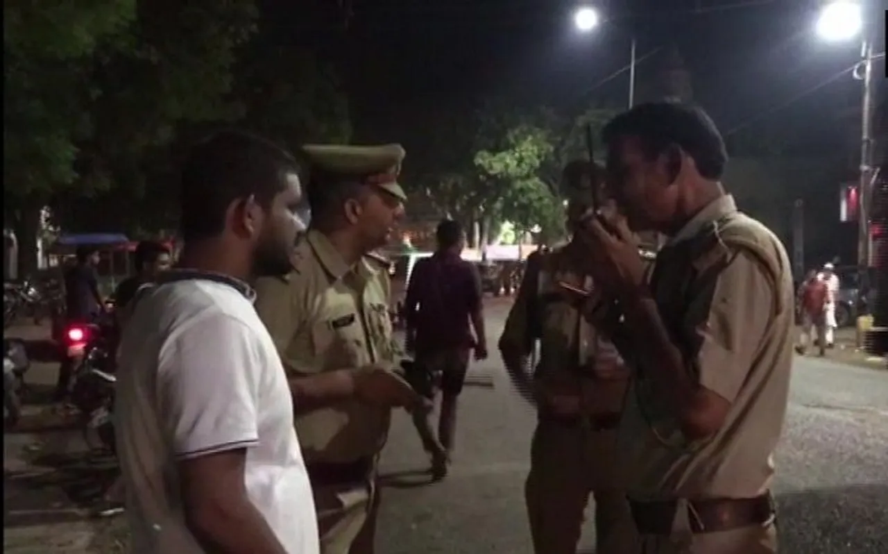 उत्तर प्रदेश के हापुड़ में बारातियों से भरी गाड़ी की टक्कर, हादसे में 9 लोगों की मौत