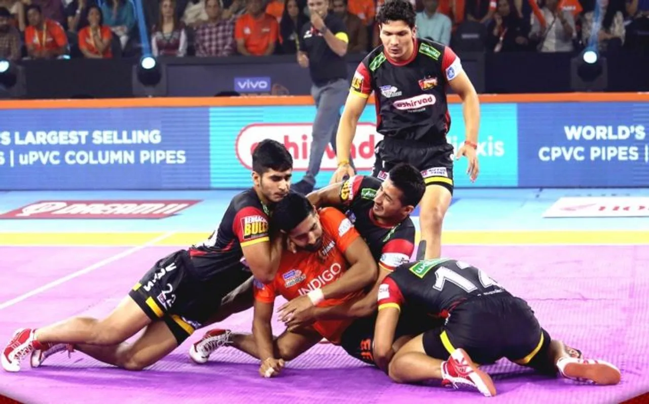 PKL 7: चैंपियन बेंगलुरु बुल्स ने रोमांचक मुकाबले में यू मुम्बा को 30-26 से हराया
