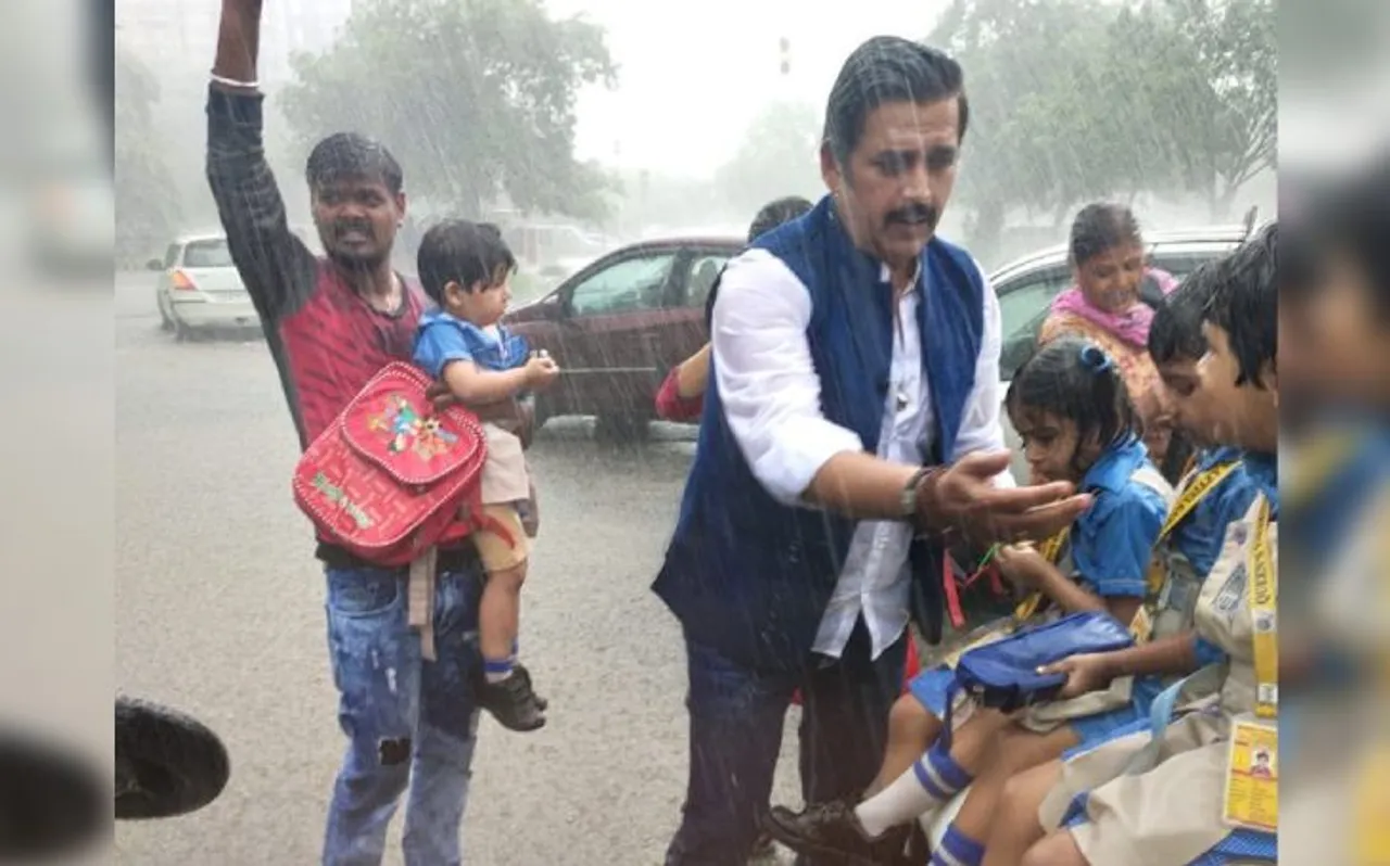 रवि किशन की ये फोटो हो रही है वायरल, सच्चाई जानकर आप भी करेंगे तारीफ