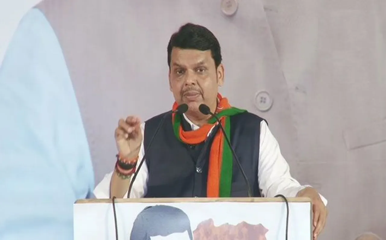 देवेंद्र फडणवीस का EVM को लेकर विपक्ष पर वार,'परीक्षा में लिखना नहीं आता और दोष पेन को देते हैं'