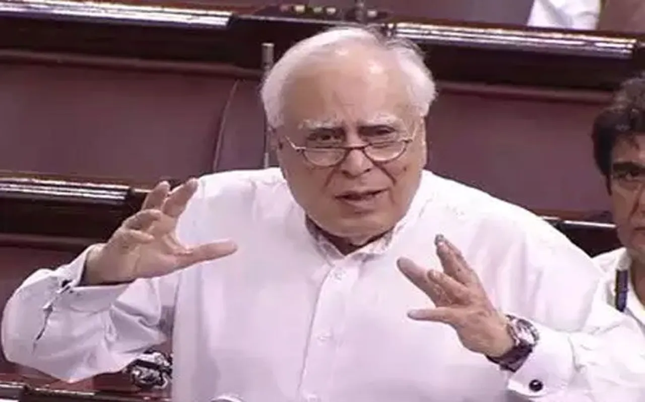 आर्टिकल 370 पर चर्चा के दौरान राज्यसभा में कपिल सिब्बल ने सरदार पटेल पर कही ऐसी बात, मच गया हंगामा