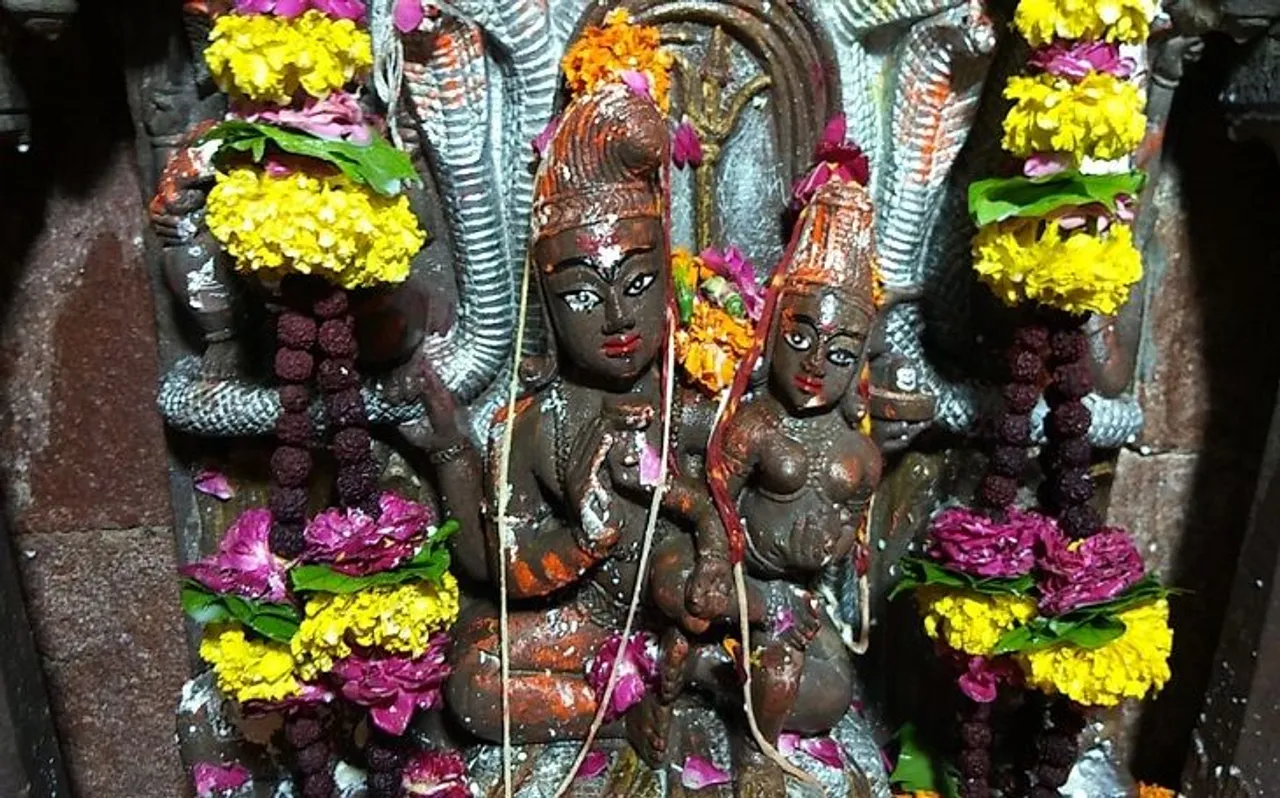 Nag Panchami पर खुला नागचंदेश्वर मंदिर, भक्तों ने किए बाबा भोलेनाथ की 1100 साल पुरानी मूर्ति के दर्शन