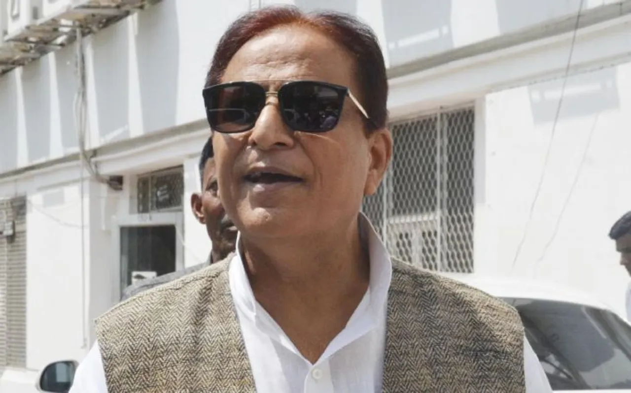 समाजवादी पार्टी के सांसद आजम खां एक महीने से नहीं आए रामपुर