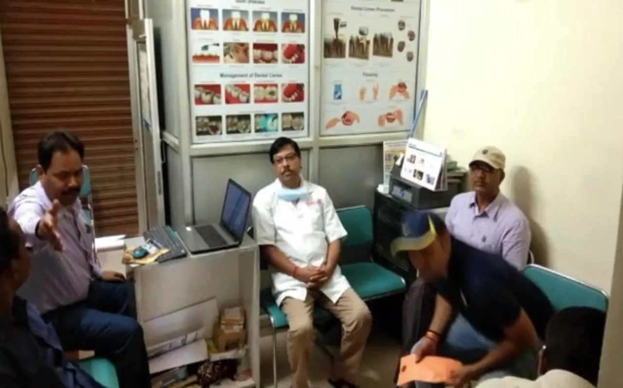 25000 रुपये की रिश्वत लेते लोकायुक्त पुलिस के हत्थे चढ़ा सरकारी डॉक्टर