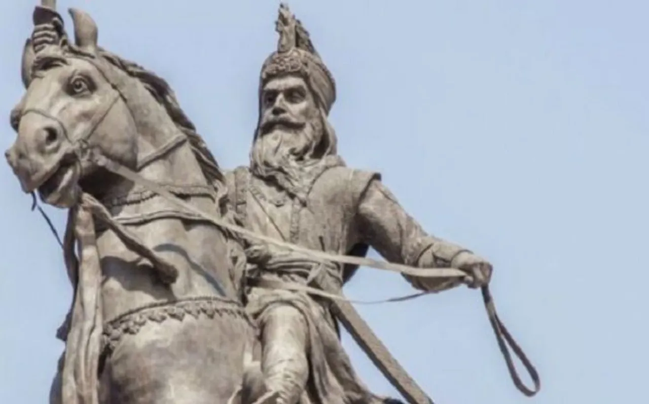 बौखलाए पाकिस्तान ने महाराजा रणजीत सिंह की प्रतिमा के साथ की तोड़फोड़, 2 गिरफ्तार