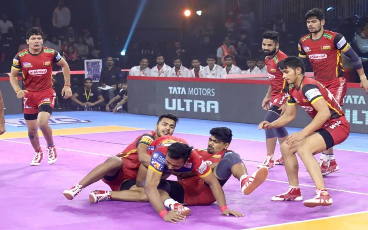 PKL 7: रोमांचक मुकाबले में यूपी योद्धा ने बेंगलुरू बुल्स को 35-33 से हराया