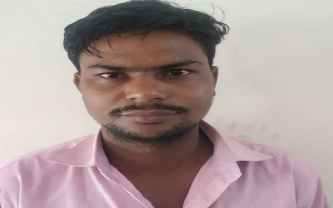 पत्नी को फिदायीन बताने वाला शख्स गिरफ्तार, JOB करने अरब देश जाना चाहती थी