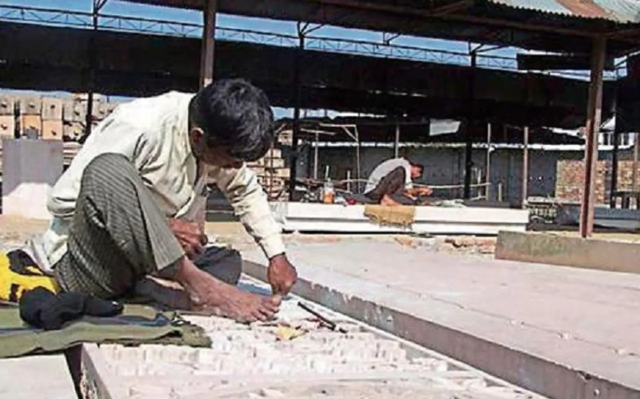 अयोध्या में राम मंदिर के लिए पत्थर तराशने के काम में तेजी, अचानक से हलचल बढ़ी