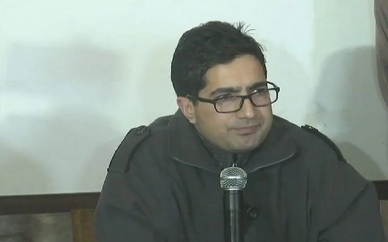 एयरपोर्ट पर लिया गया था हिरासत में, फैसल शाह ने कोर्ट में दी चुनौती, HC ने केंद्र से मांगा जवाब