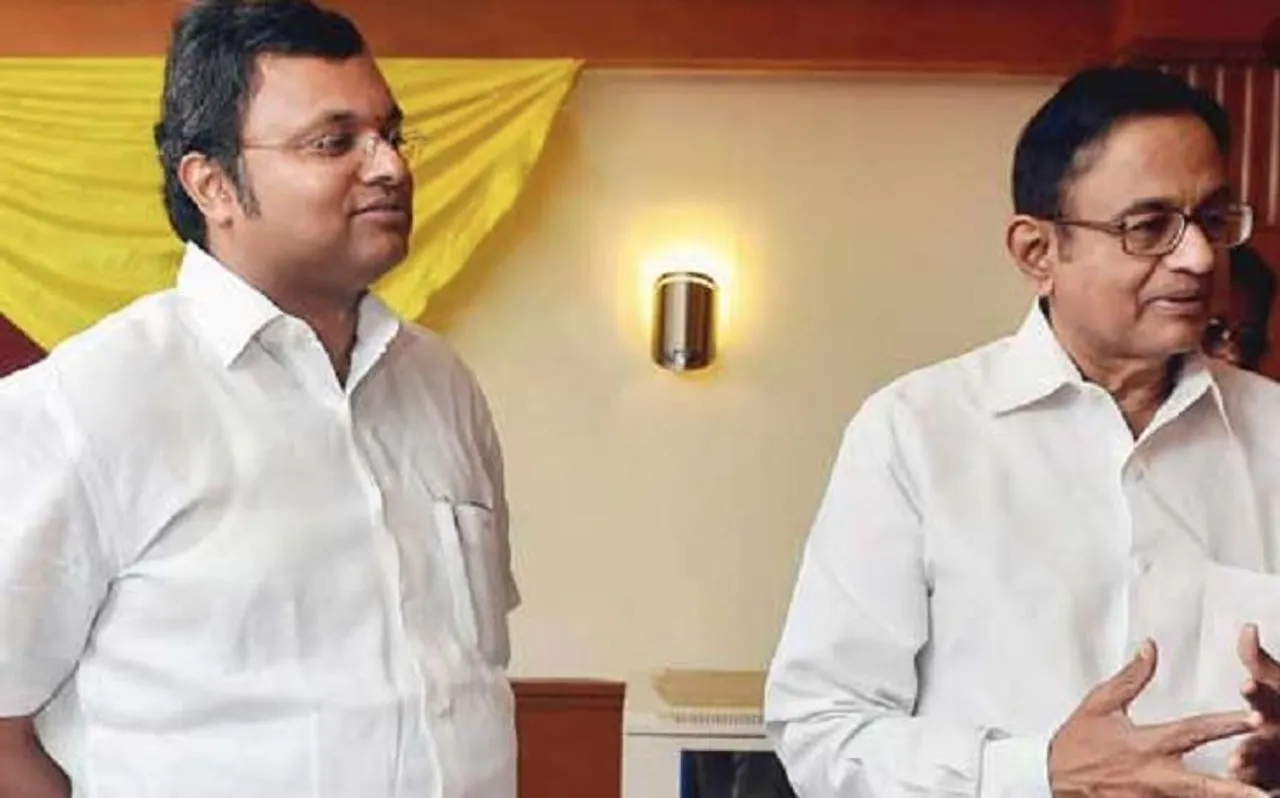 एयरसेल मैक्सिस मामले में चिदंबरम और कार्ति को राहत, 3 सितंबर तक गिरफ्तारी नहीं