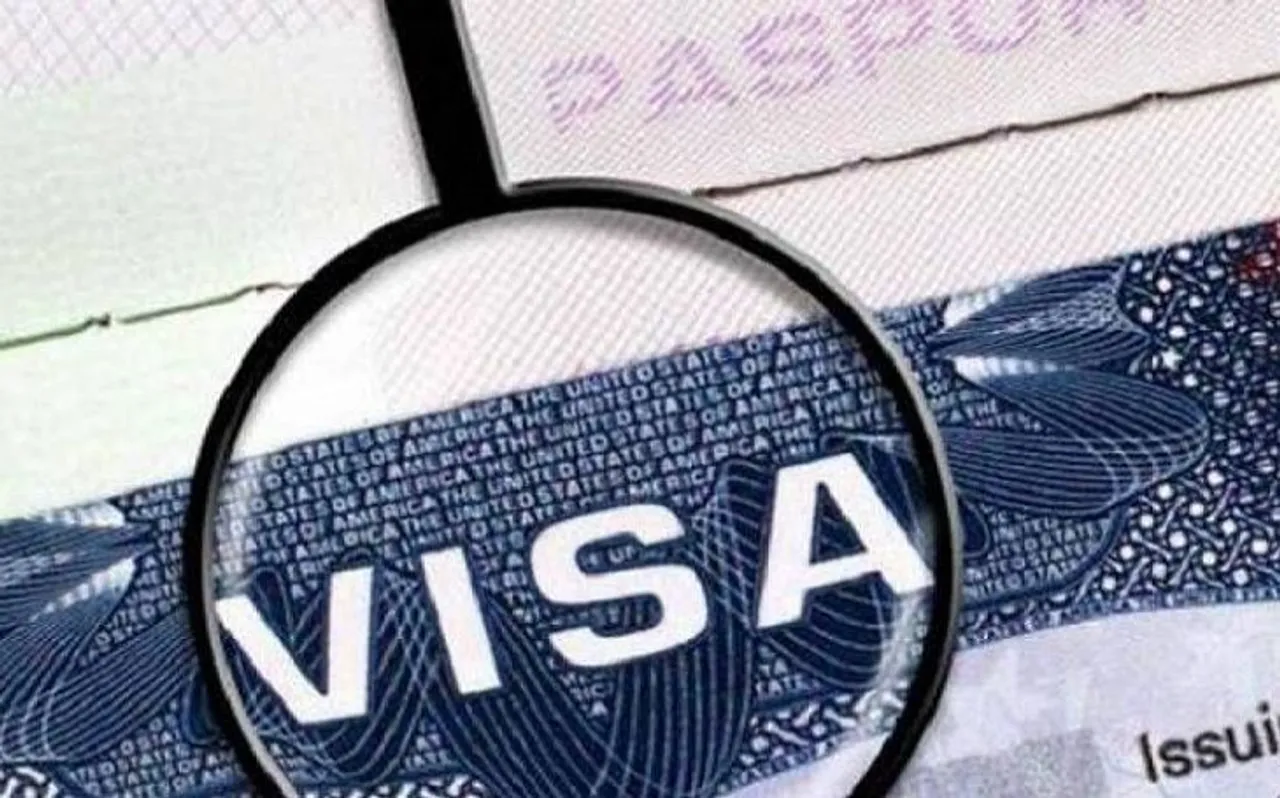 टूरिज्‍म विभाग ने E-Visa फीस में किया ये बड़ा बदलाव, यहां जानें पूरी Details