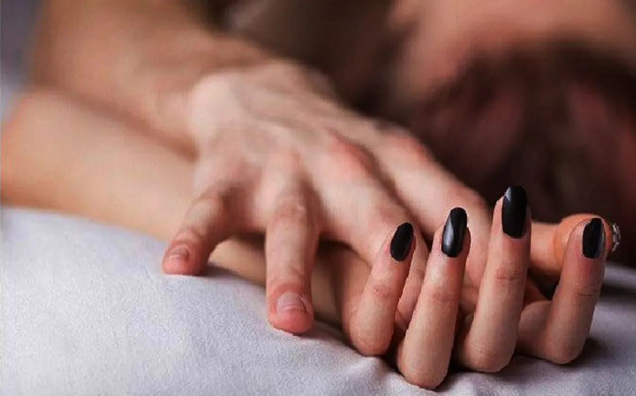 मामी का प्रेम प्रसंग चल रहा था सगे भांजे के साथ, जब खुला राज तो...