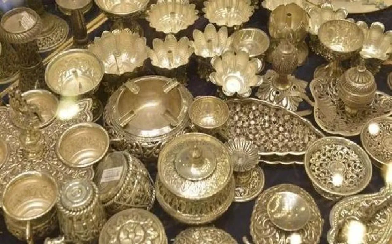 Gold And Silver Price: अब तो सोने पर छाई महंगाई, चांदी भी नहीं ला सकते हूजूर, देखिए आज के रेट