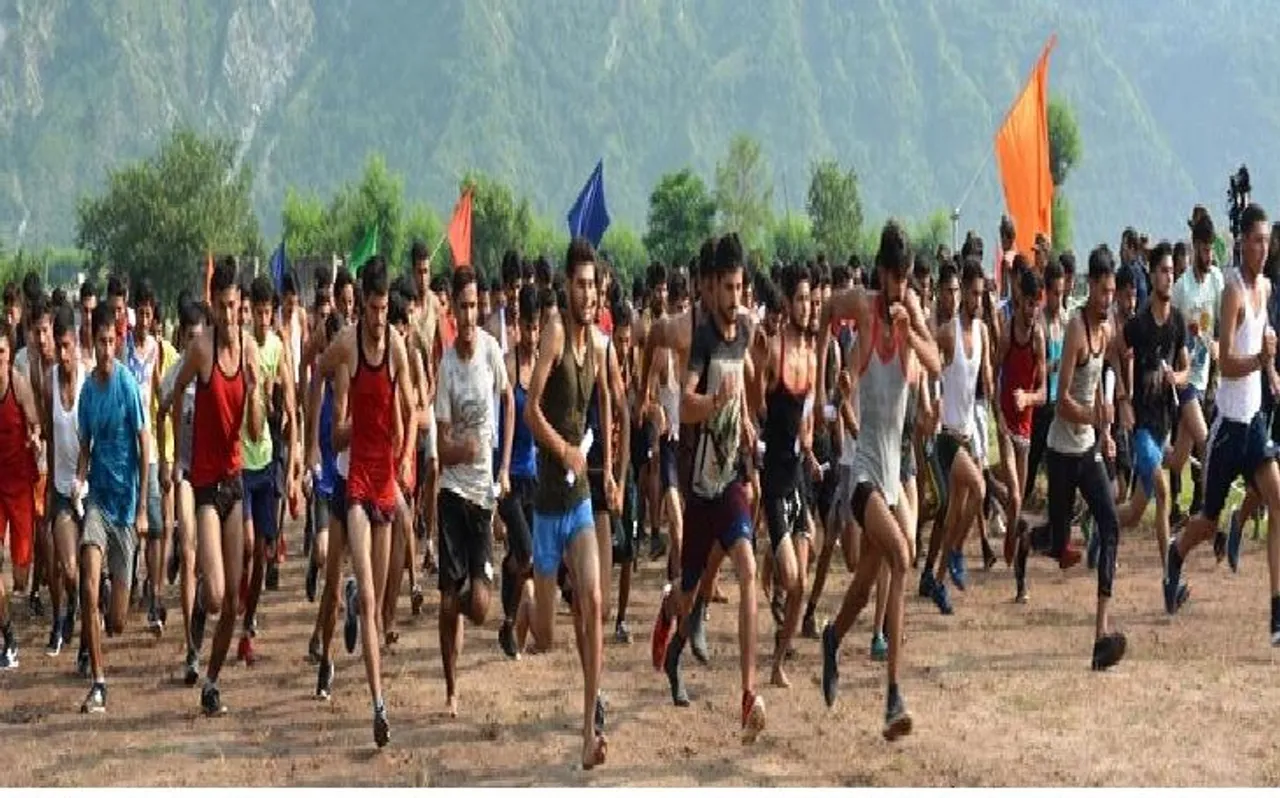अनुच्‍छेद 370 हटने के बाद देश पर मर-मिटने की शपथ लेकर सेना में शामिल हो रहे जम्‍मू-कश्‍मीर के युवा