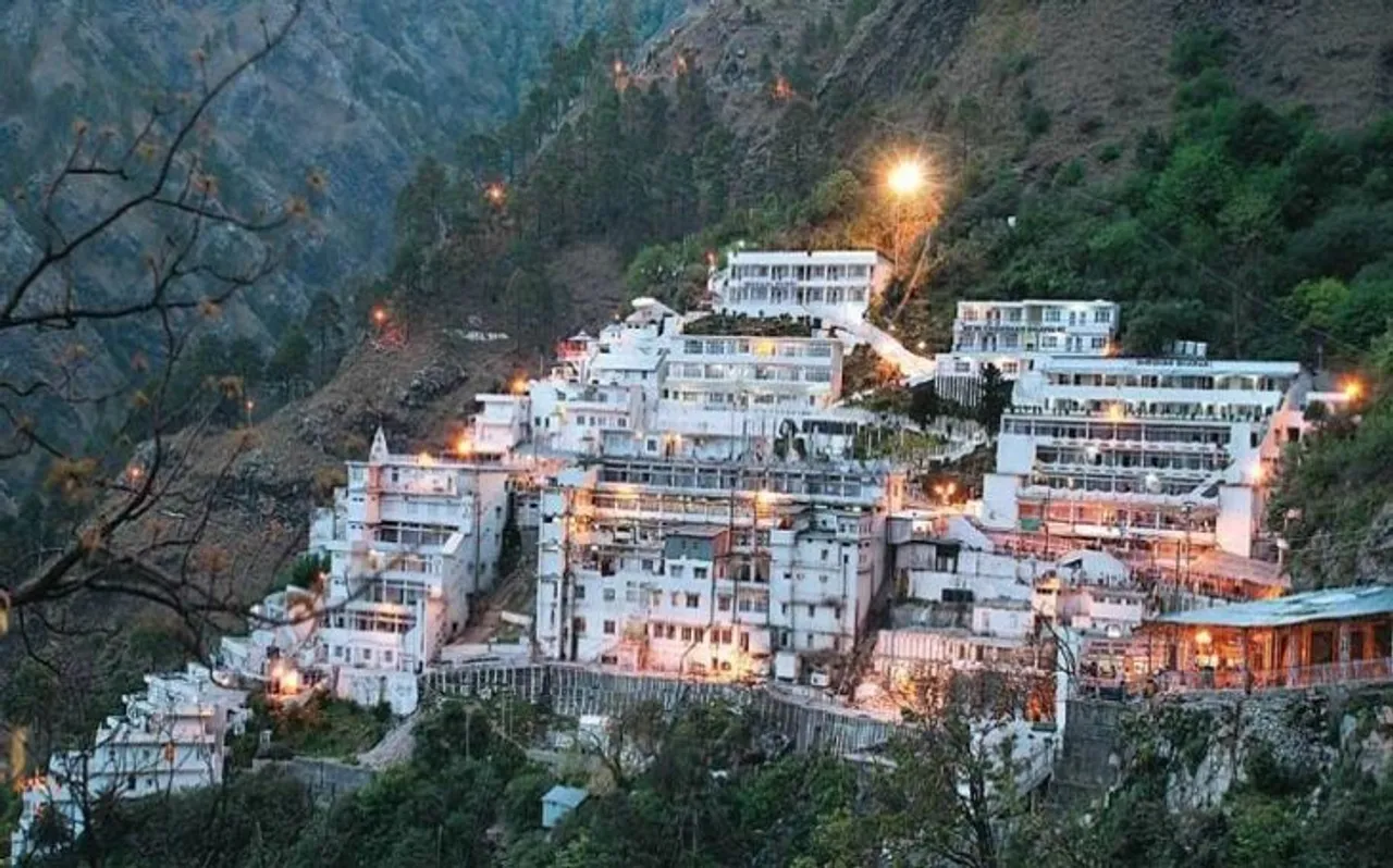 स्वच्छता के मामले में सबसे टॉप पर पहुंचा माता वैष्णो देवी का मंदिर, मिलेगा ये विशेष सम्मान