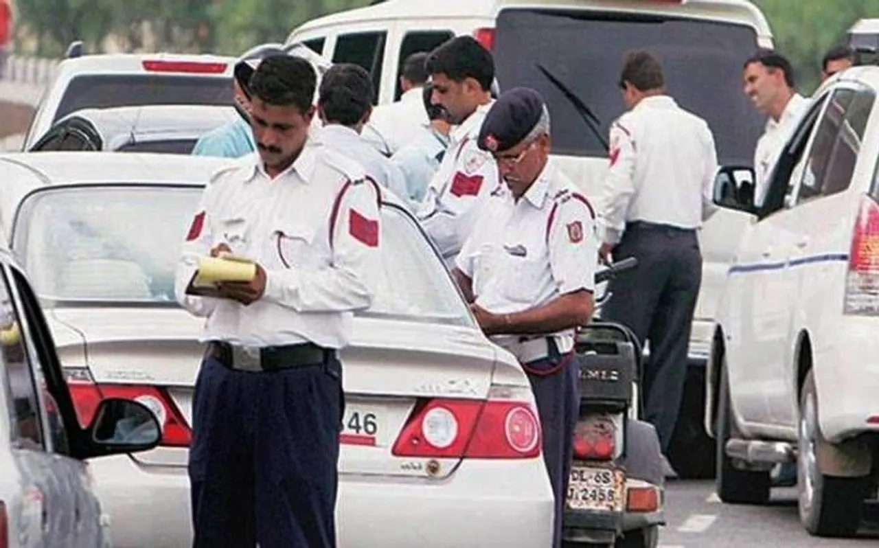 अब 15 दिनों तक कोई चालान नहीं काटेगी ट्रैफिक पुलिस, जानिए क्यों लिया गया ये फैसला