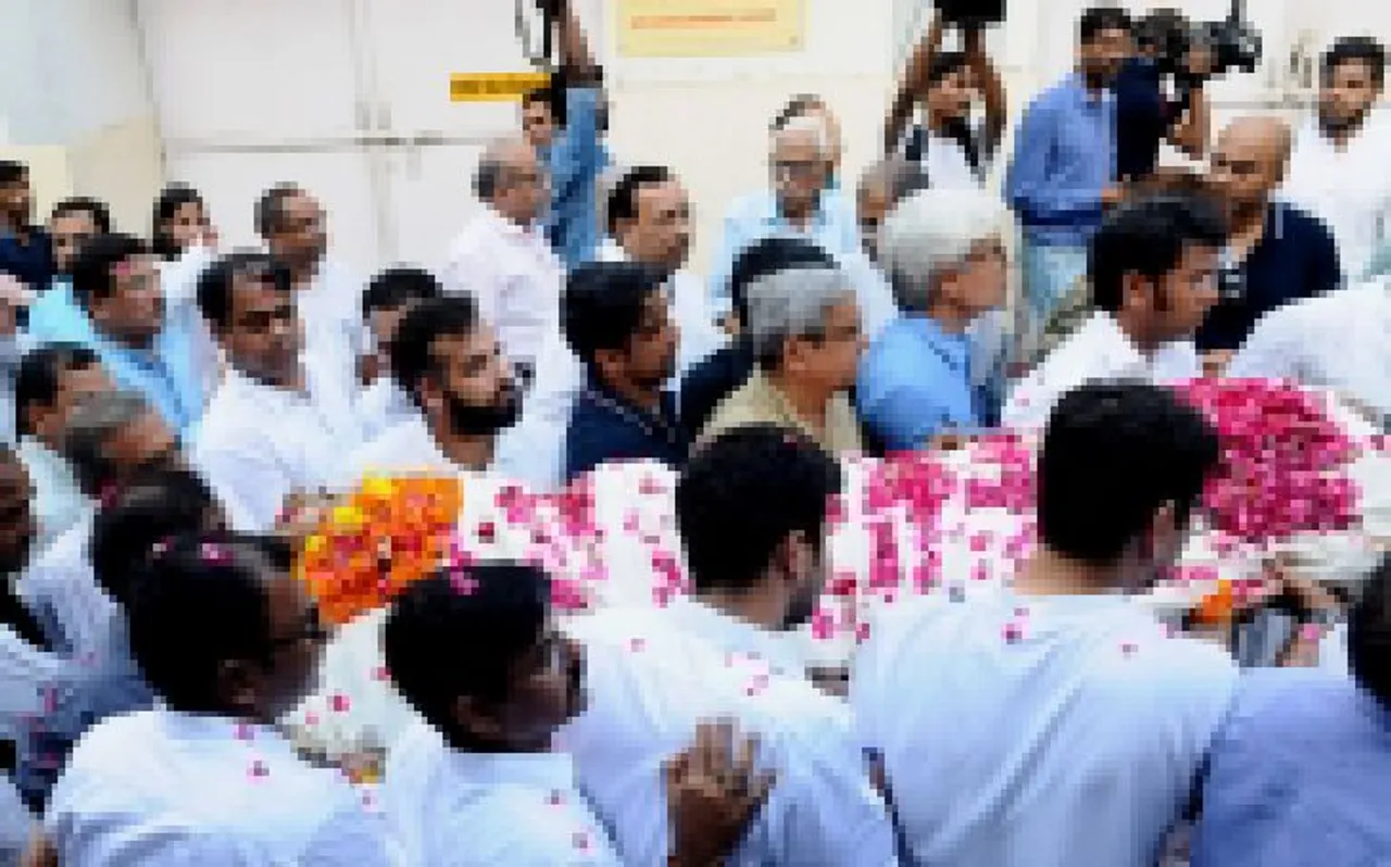 वरिष्ठ वकील राम जेठमलानी का दिल्ली में निधन, अंतिम संस्कार किया गया
