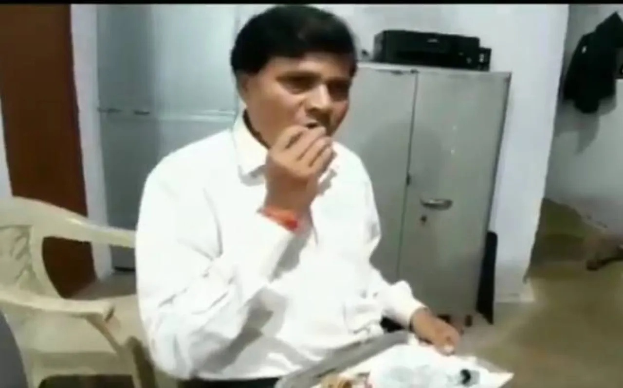 सामने आया बेहद हैरान कर देने वाला मामला, 45 सालों से कांच खा रहा है ये आदमी