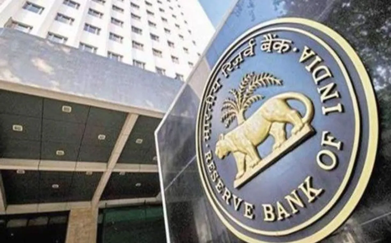 बैंक रोजाना आपके खाते में डालेगा 100 रुपए, RBI के इस नियम को जानकर हो जाएंगे खुश