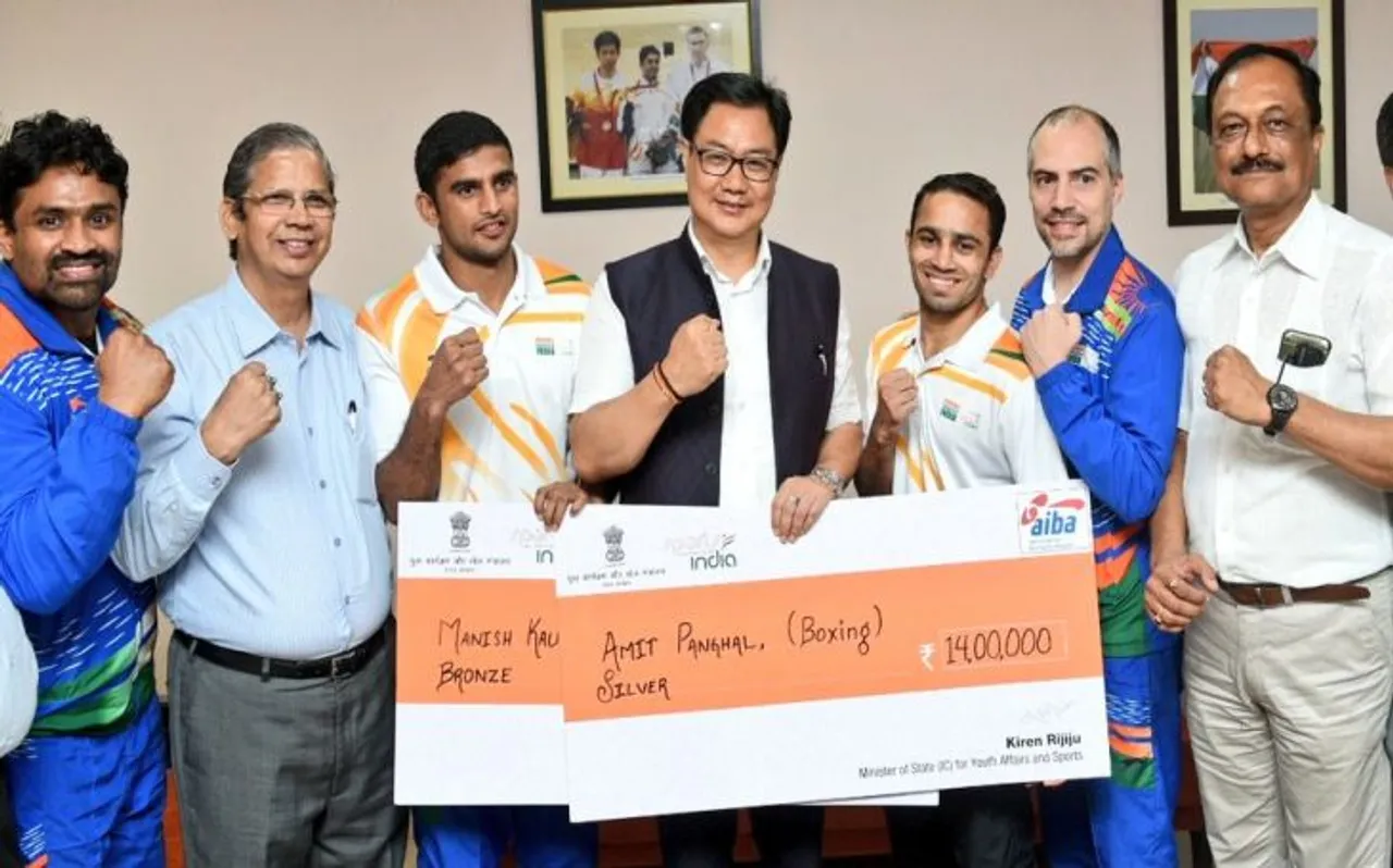 World Boxing Championship में पदक जीतने वाले मुक्केबाजों को मिले इतने लाख रुपये, खेलमंत्री ने किया सम्मानित