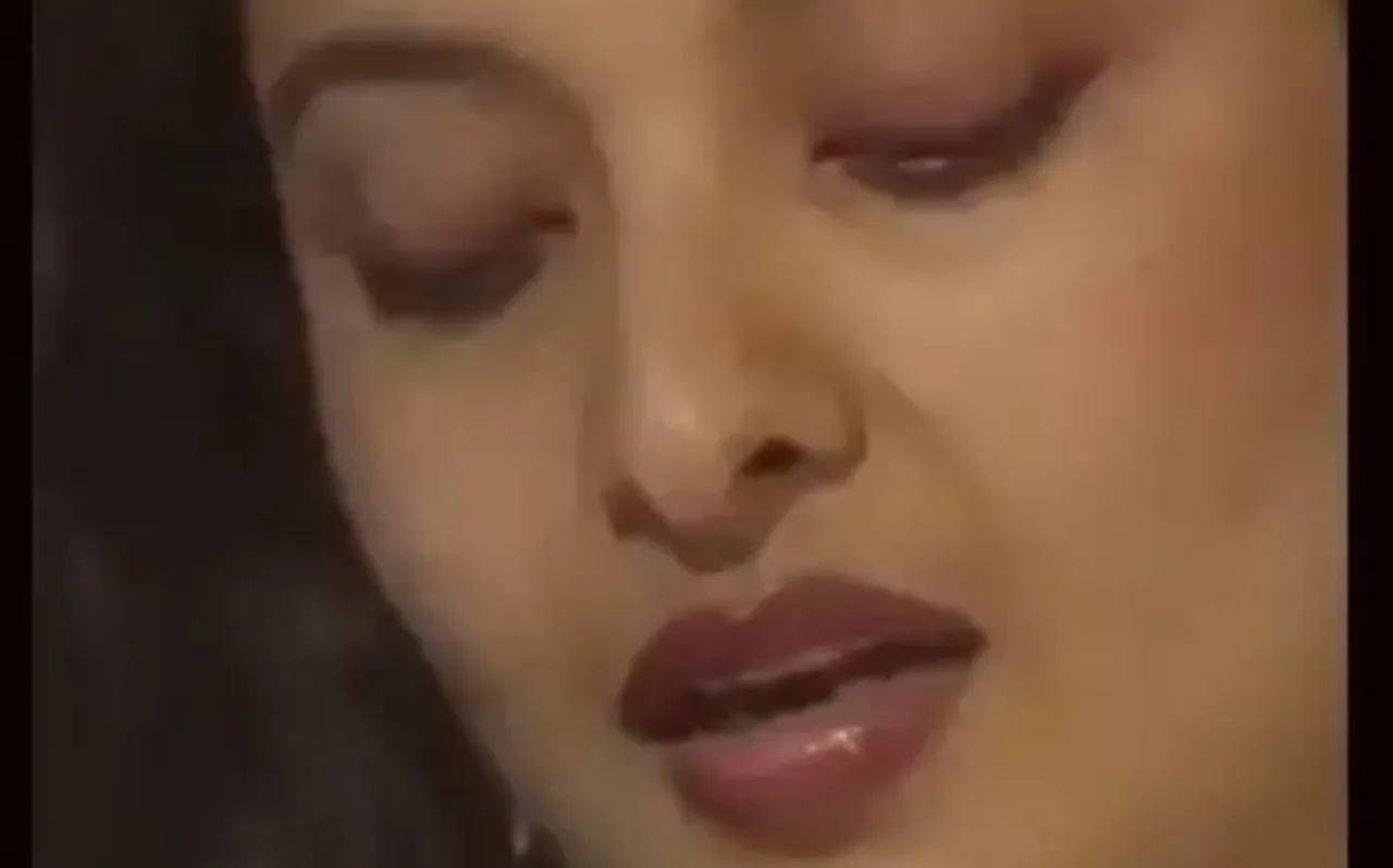 मखमली आवाज की मल्लिका भी हैं रेखा, आपने सुना 'मुझे तुम नज़र से गिरा तो रहे हो' सॉन्ग
