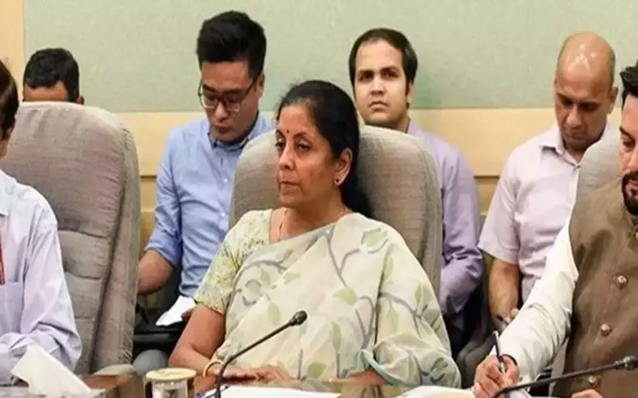 वित्तमंत्री ने प्राइवेट बैंक के अधिकारियों से की मुलाकात, लिक्विडिटी बढ़ाने के लिए करेंगी ये काम