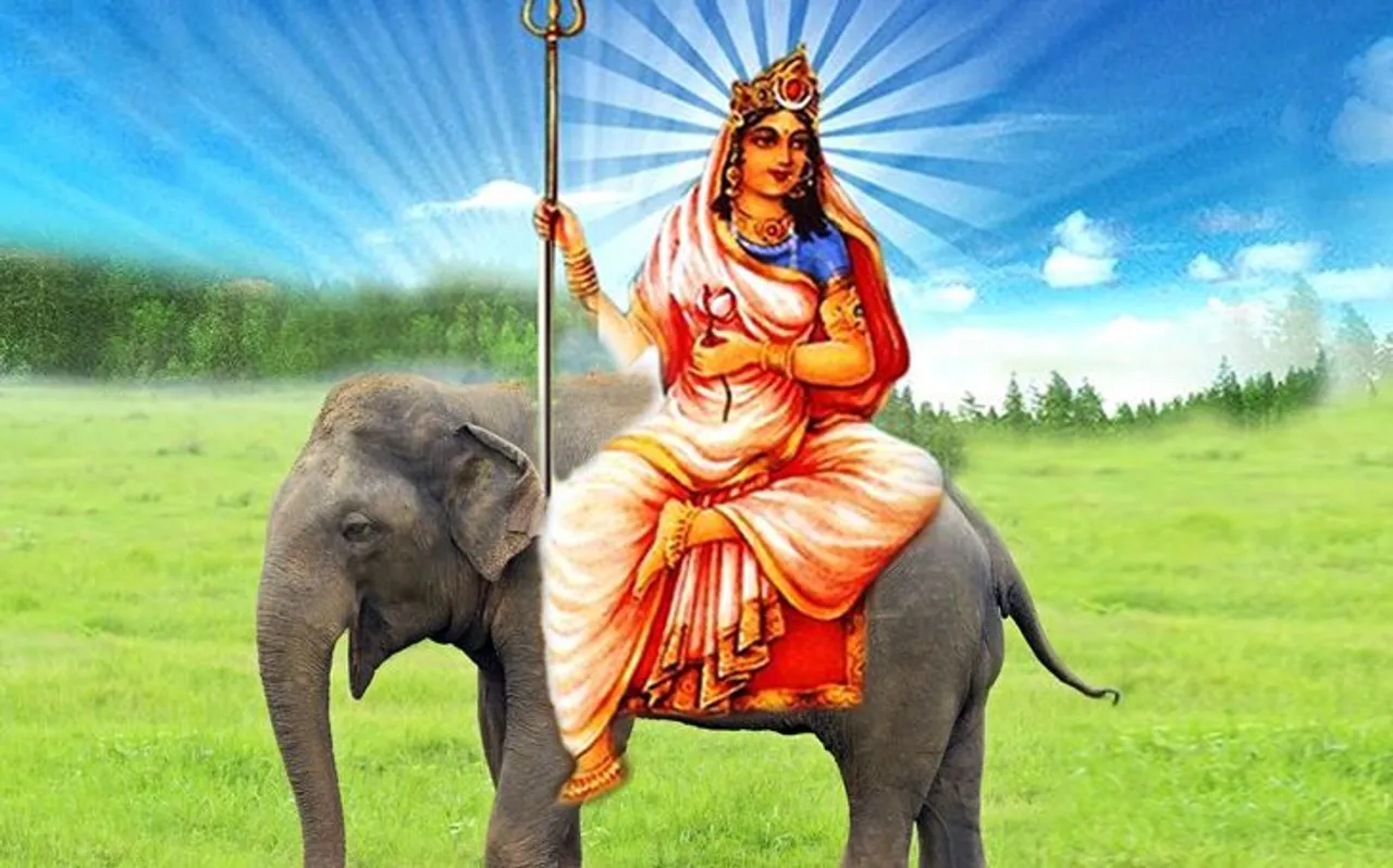 इस नवरात्रि हाथी पर सवार होकर आ रही हैं मां दुर्गा, जानें और क्या हैं मां की सवारी