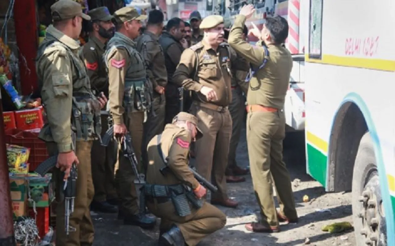 इमरान खान अपना 'वादा' पूरा करने में लगे, जम्मू से 18 किलो विस्फोटक बरामद