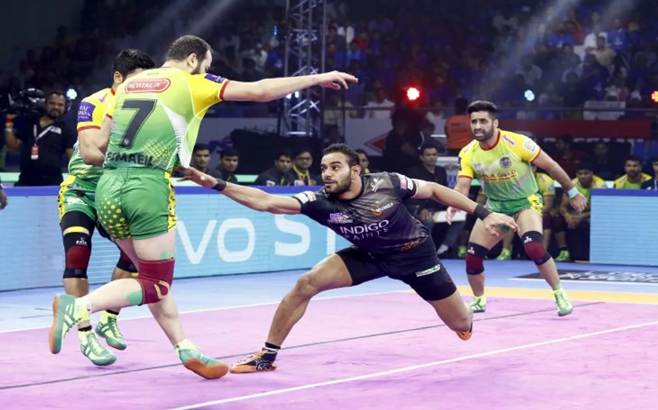 PKL 7: यू-मुम्बा ने पटना पाइरेट्स को 30-26 से हराया, प्लेऑफ में मारी एंट्री