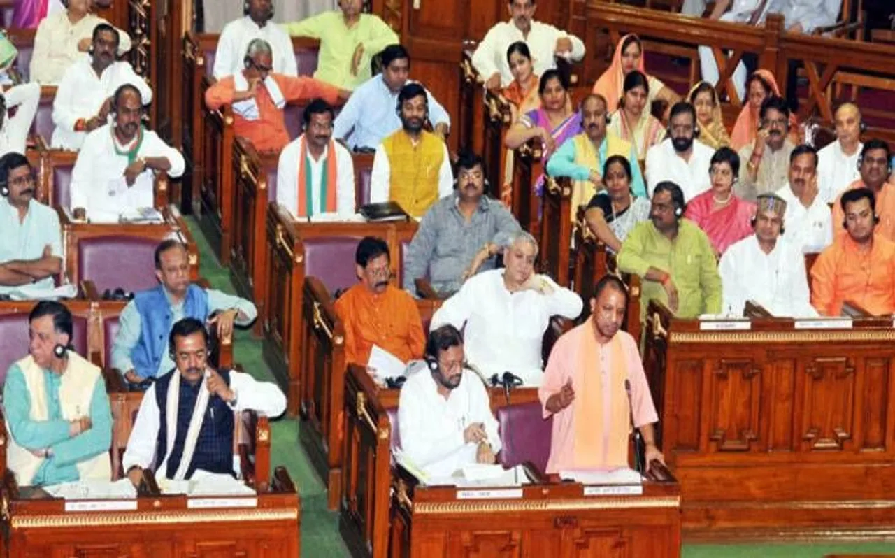 यूपी विधानसभा में बनेगा रिकॉर्ड; बिना विपक्ष आज से लगातार 36 घंटे चलेगा विशेष सत्र