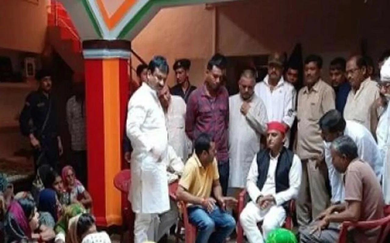 झांसी एनकाउंटर पर अखिलेश यादव का बयान, कहा- निर्दोष था पुष्पेंद्र, पुलिस ने की हत्या