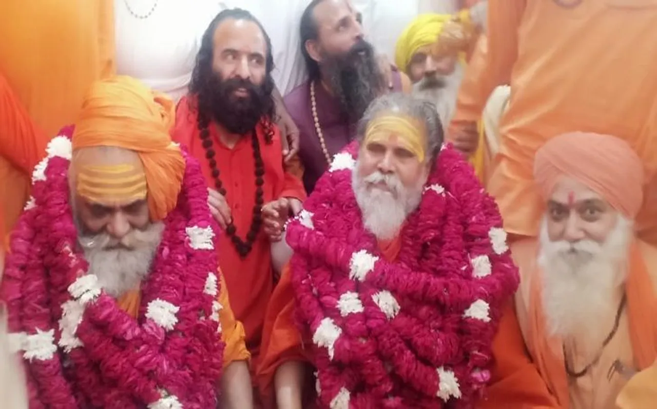 हरिद्वार में अखाड़ा परिषद की बैठक में महंत नरेंद्र गिरी दोबारा अध्यक्ष चुने गए