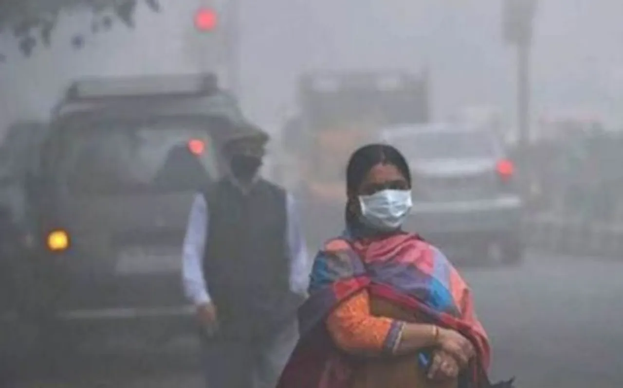 दिल्ली में फिर लौटी जहरीली हवा, सुबह और गहराएगा स्मॉग