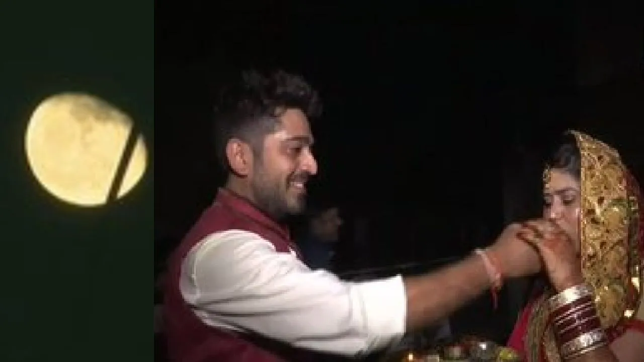 karva chauth 2019: देश में दिखा चांद, सुहागिनों ने खोला करवा चौथ का व्रत
