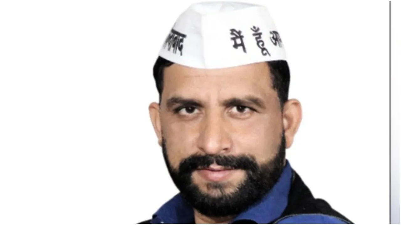 Haryana Assembly Election 2019 - चुनाव प्रचार में फरसा लेकर पहुंचे आम आदमी पार्टी के यह नेता