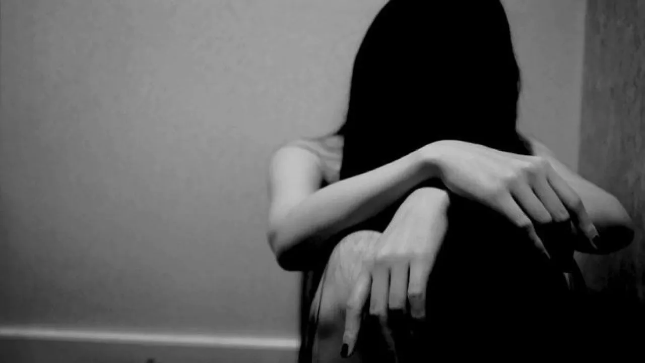शिक्षक ने किया शर्मसार, पहली पत्नी के रहते किया ये काम